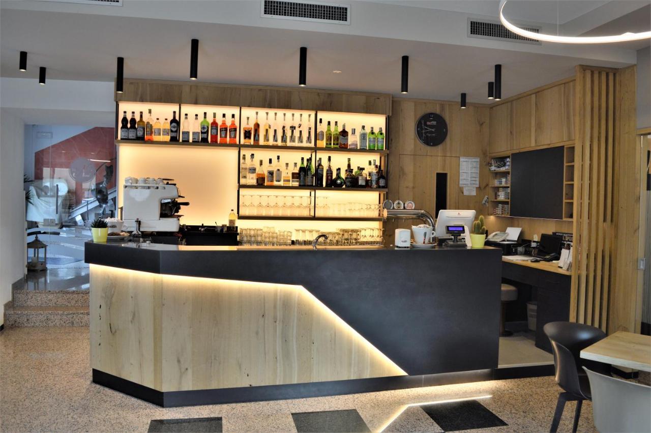 Albergo Ristorante Da Neni Mori Eksteriør billede
