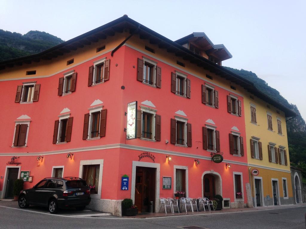 Albergo Ristorante Da Neni Mori Eksteriør billede